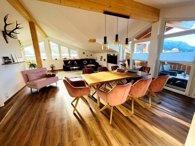23 Neu Erbaute Ferienwohnung Mit Schloss- Und Panoramablick Halblech Exteriér fotografie